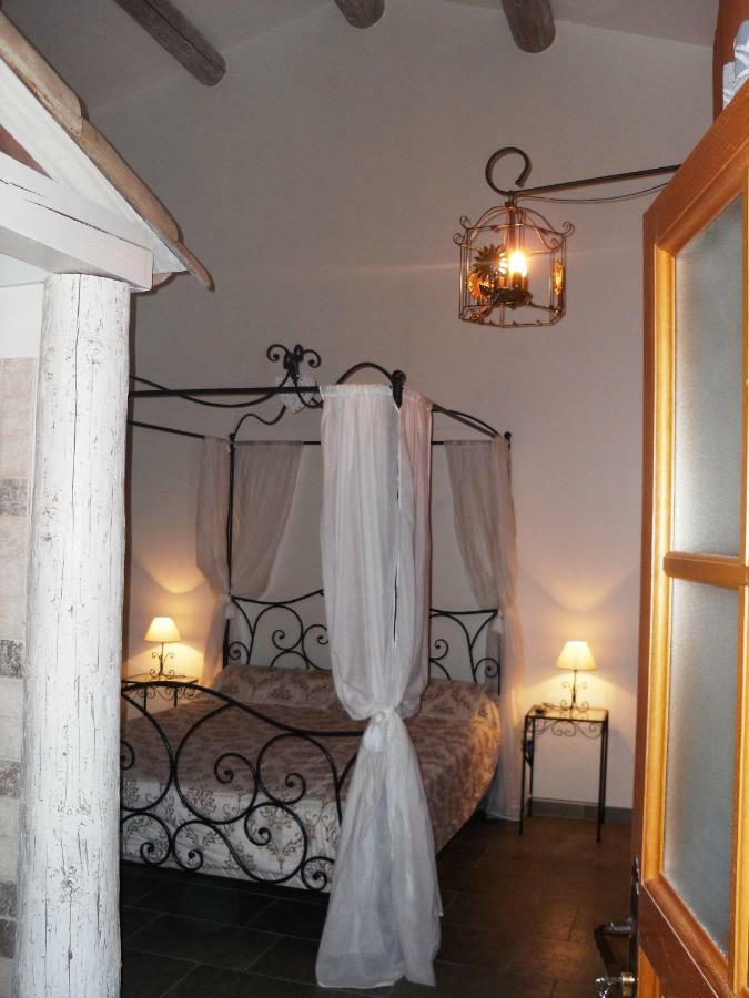On Dirait Le Sud Chambres D'Hotes Dans Village Proche Ales En Cevennes Saint Julien Les Rosiers Exterior foto